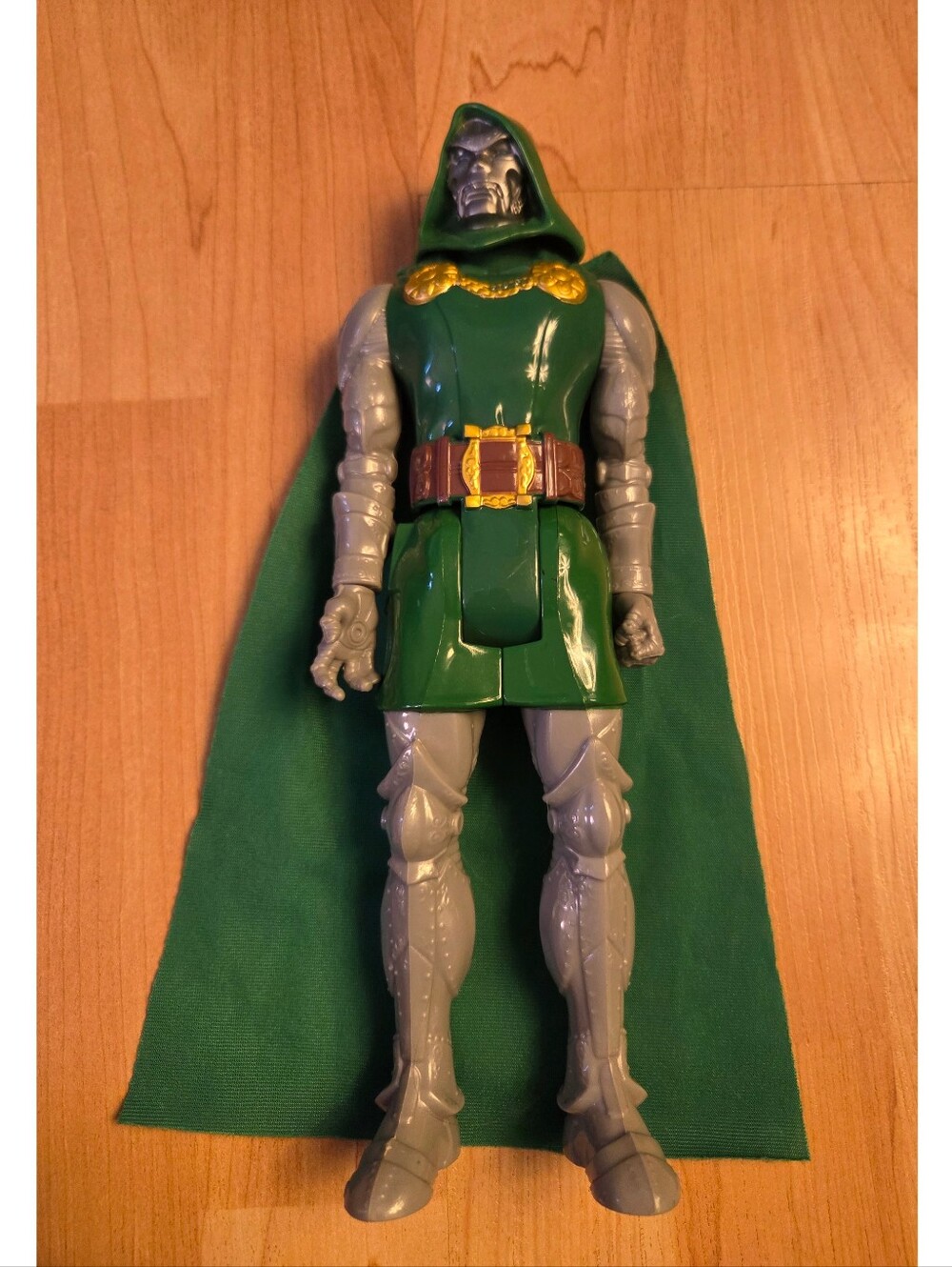 BUNDLE & SAVE Hasbro Marvel Titan Hero Series Doctor Doom 12" action figure